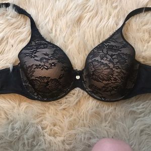 EUC VS bra 34D